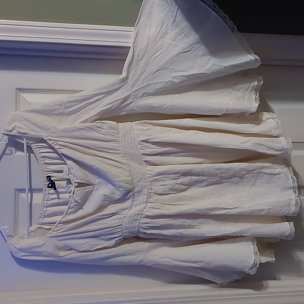 Gorgeous 60s inspired ivory dress